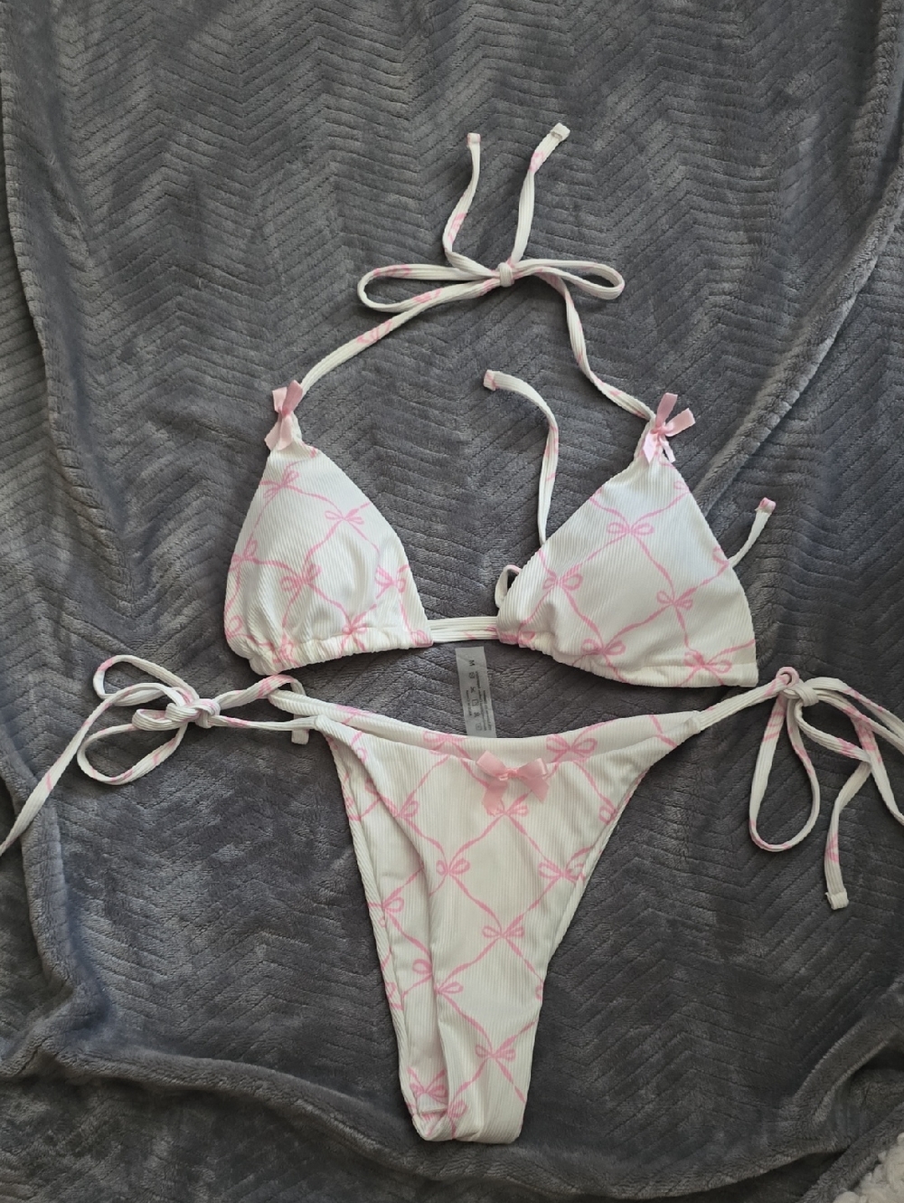 SHEIN White & Light Pink Bow Print Triangle Tie Bikini